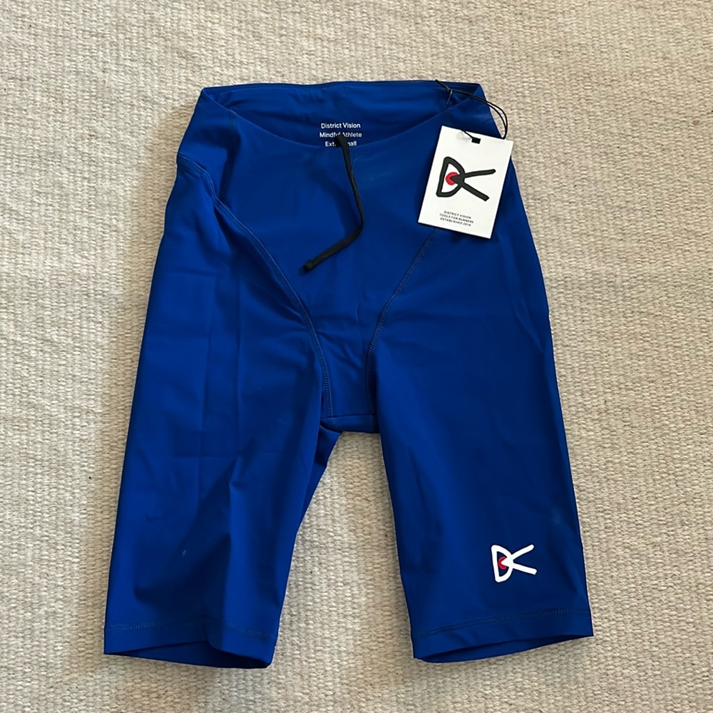 NWT District Vision Recycled 9”in Running Short Tights